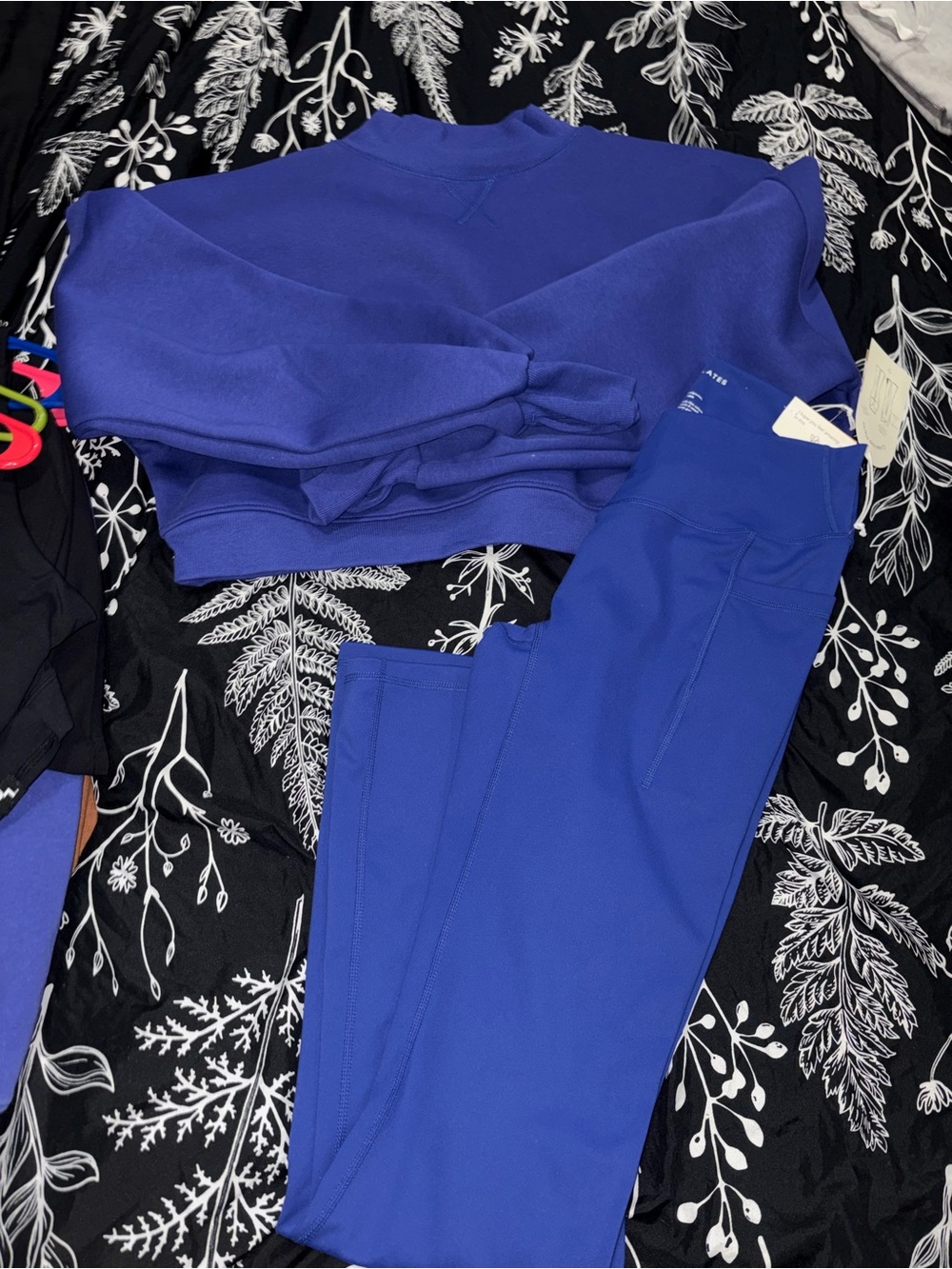 Blogilates royal blue pants & sweatshirt